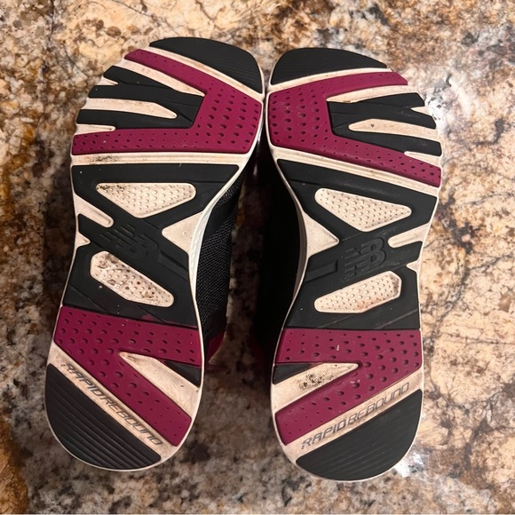 New Balance Vazee Transform Cross Training Mesh Tennis Shoe Women 7.5 Black Pink - Picture 5 of 8